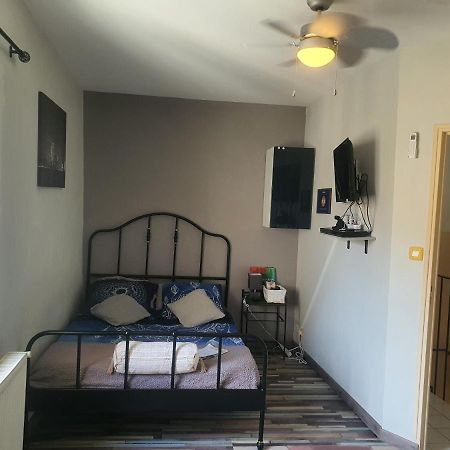 City House Appartements Entraigues-sur-la-Sorgue Eksteriør billede