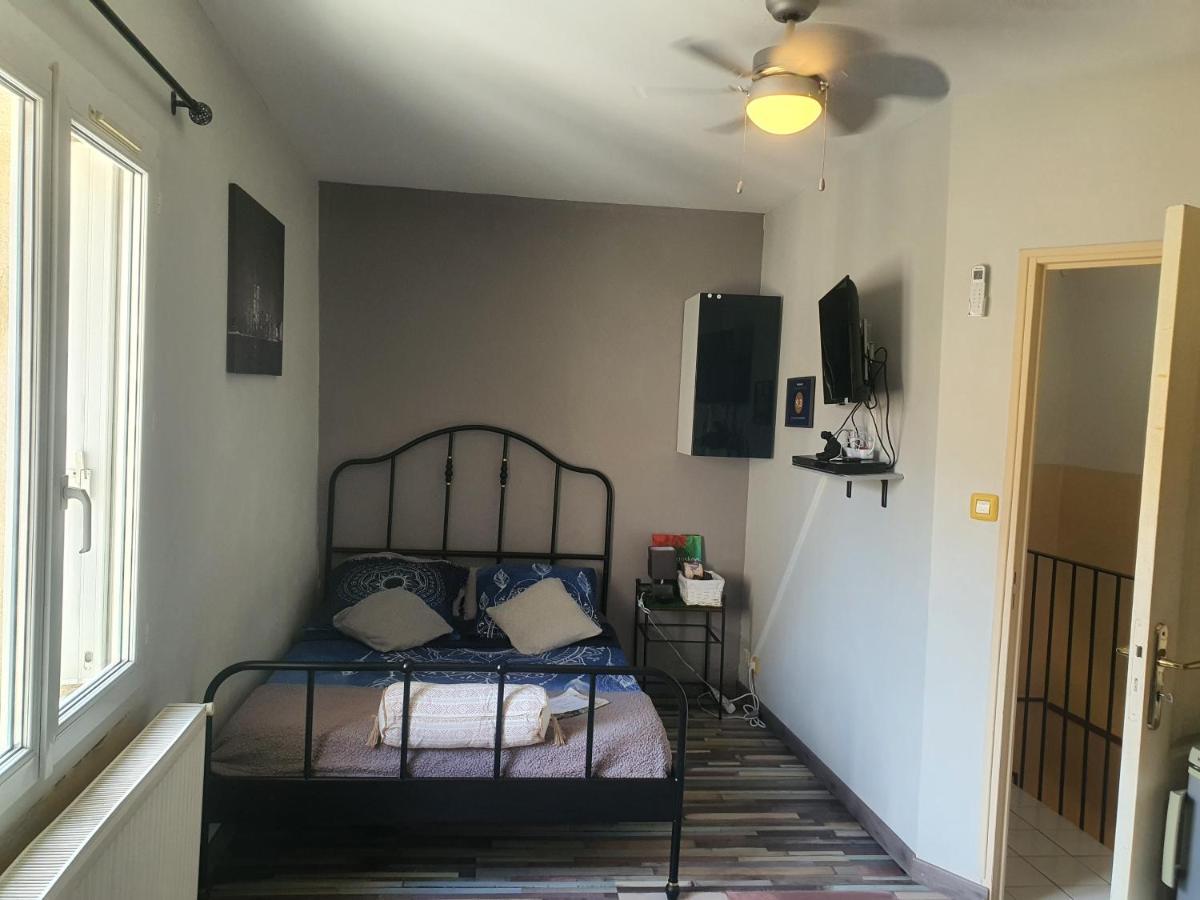 City House Appartements Entraigues-sur-la-Sorgue Eksteriør billede
