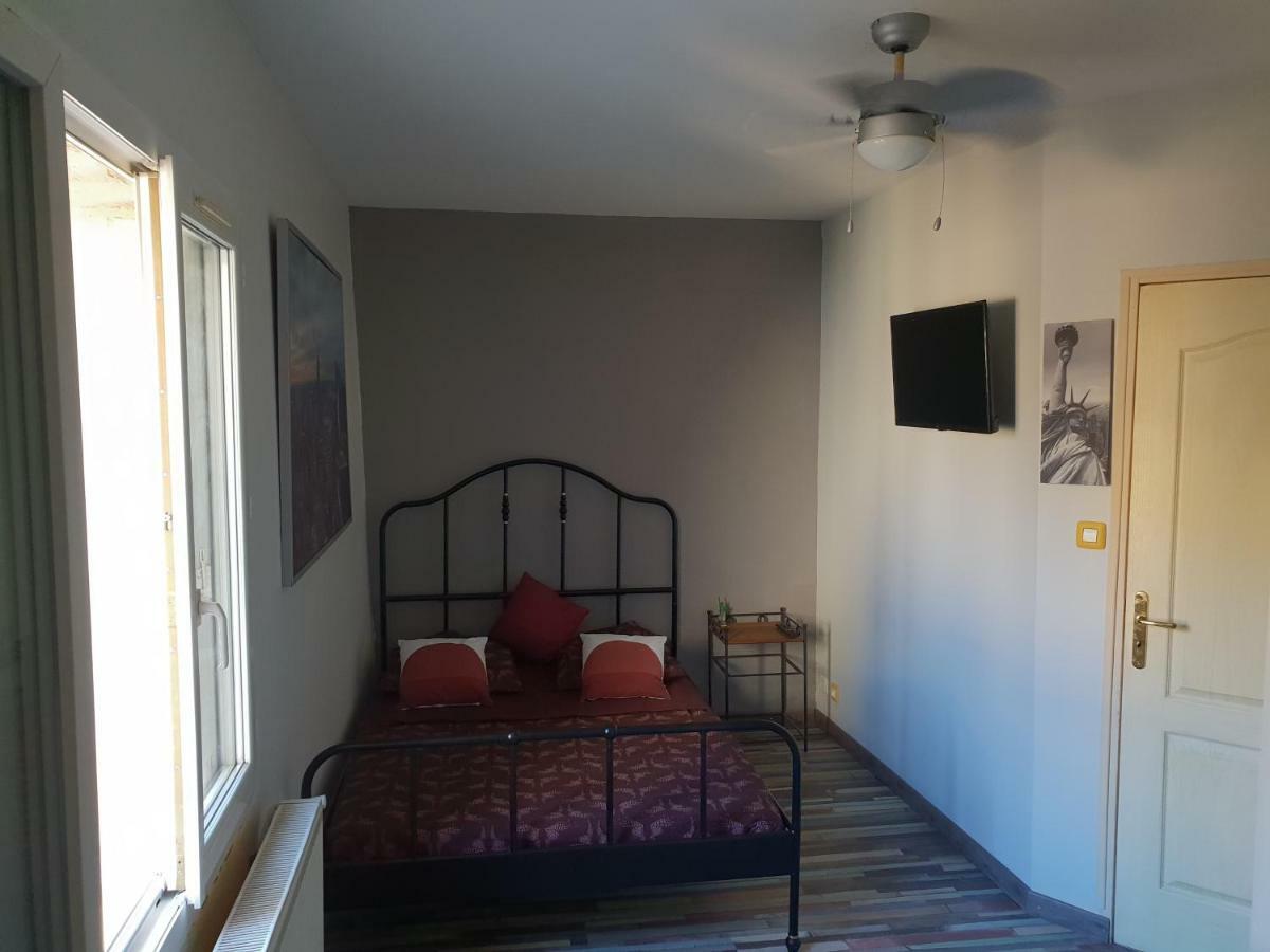 City House Appartements Entraigues-sur-la-Sorgue Eksteriør billede